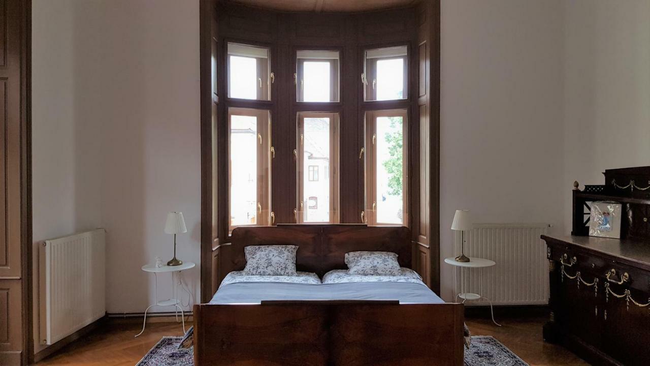 Luxury Apartment In The Heart Of Varazdin Exterior photo